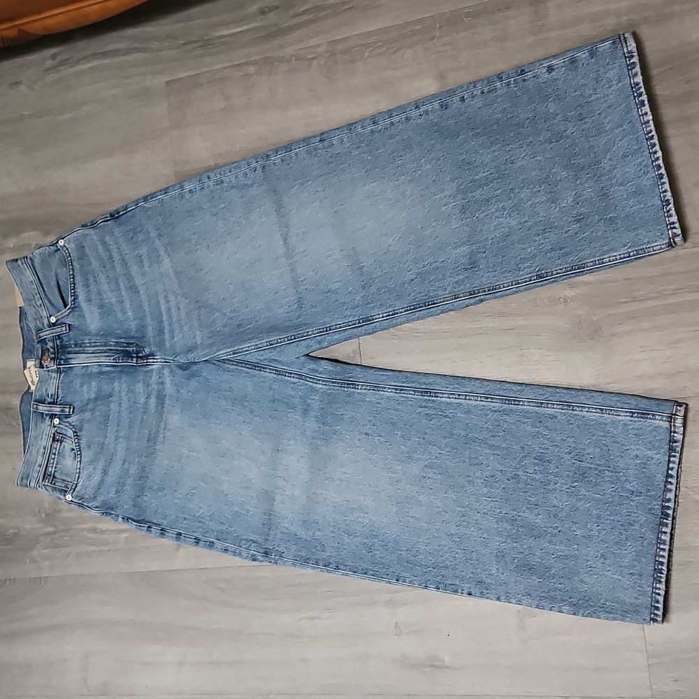Madewell Light Blue Wide-Leg Jeans